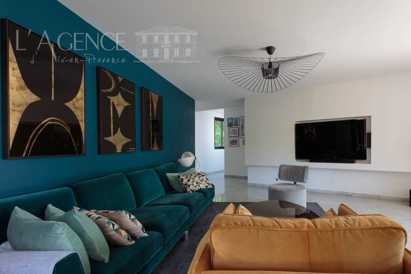 Appartement 4 pièces 125 m², terrasse ascenseur garage piscine, proche centre ville