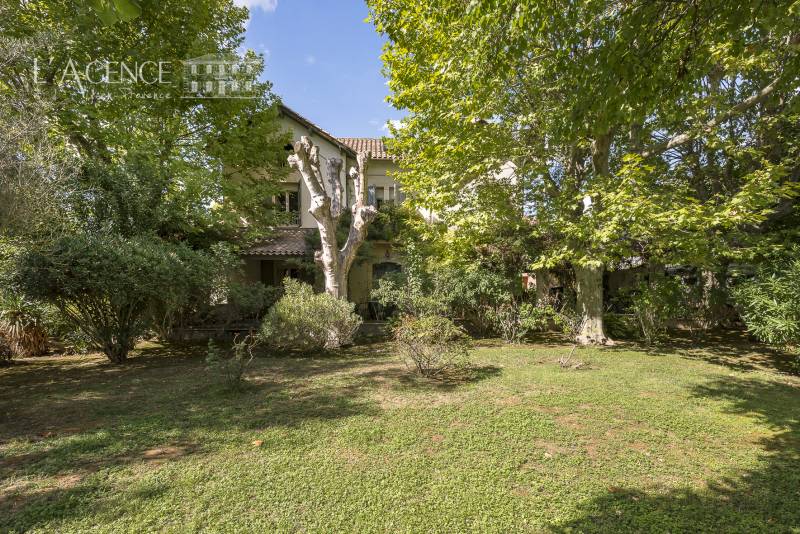Maison bastide provençale 300 m² terrain 2500 m² Aix en Provence