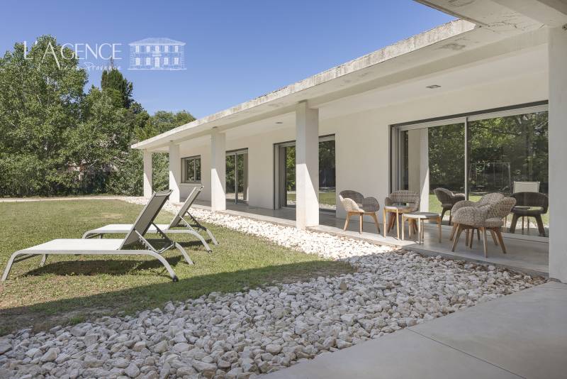 Maison 5 pièces 210 m² · à Aix-en-Provence · 210 m² · 1 050 000 €