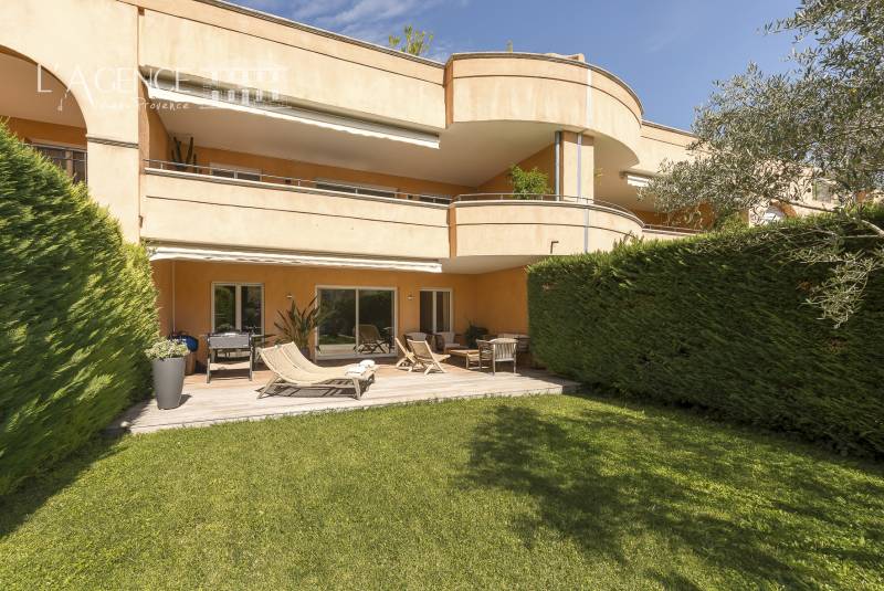 Appartement 4 pièces 190 m² · à Éguilles · 190 m² · 1 900 000 €
