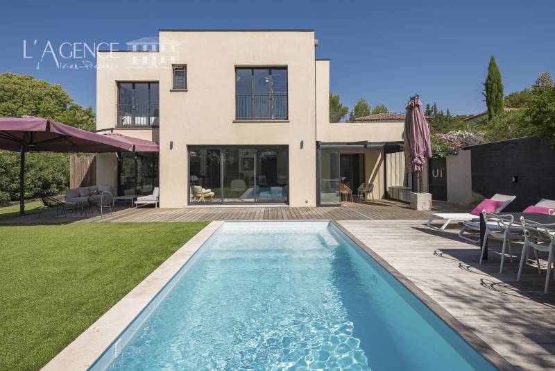 maison contemporaine 6 pièces avec piscine Aix en Provence