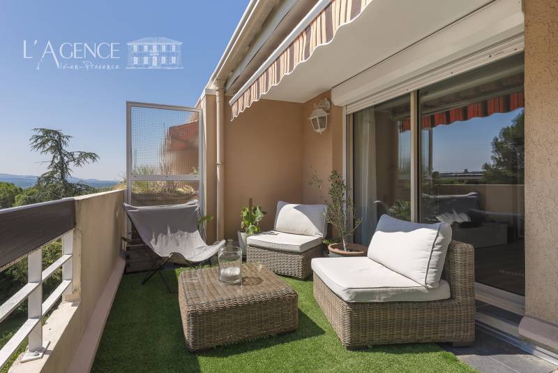 Appartement de standing 117 m² dernier étage Aix-en-Provence