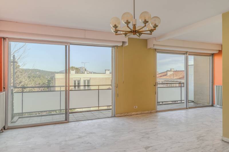 Appartement T3, 90 m² dans petite copropriété Aix Nord