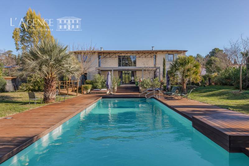 SOUS OFFRE ACCEPTÉE - Magnifique maison d'architecte aux portes d'Aix-en-Provence